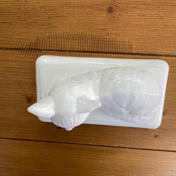 Westmorland White Milk (TOP ONLY) lGlass Cat w/ blue Glass Eyes Butter Dish Top - Picture 8 of 9